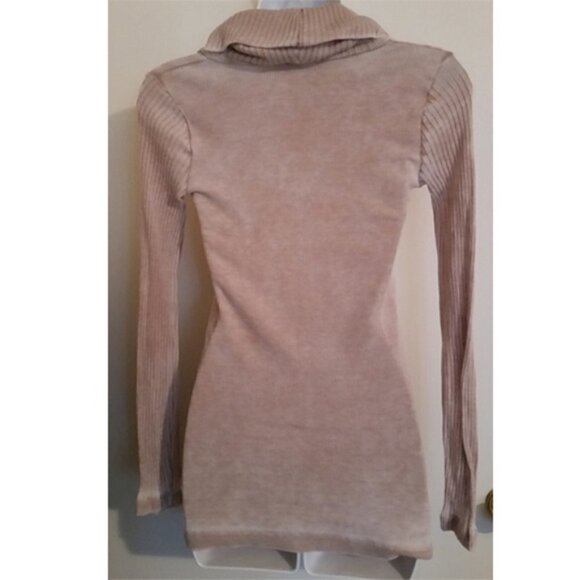 SPLENDID grunge distressed faded washed out top runs S/Xs cowl neck. - Picture 3 of 5